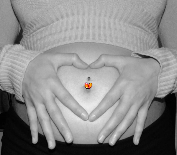 Seit 2012 schreibt die Mutterschaftsrichtlinie für werdende Mütter eine blutzuckergestützte Untersuchung auf Gestationsdiabetes zwischen der 24. und 28. Schwangerschaftswoche vor. © Sonja Gräber / pixelio.de 