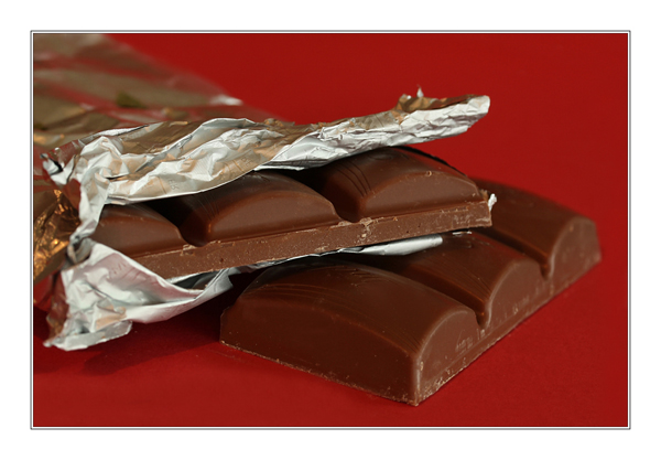 Schokolade oder andere fettreiche Süßigkeiten sind zu einer Hypo-Soforttherapie nicht geeignet, da Fett die Resorption der Kohlenhydrate behindert. birgitH / pixelio.de 