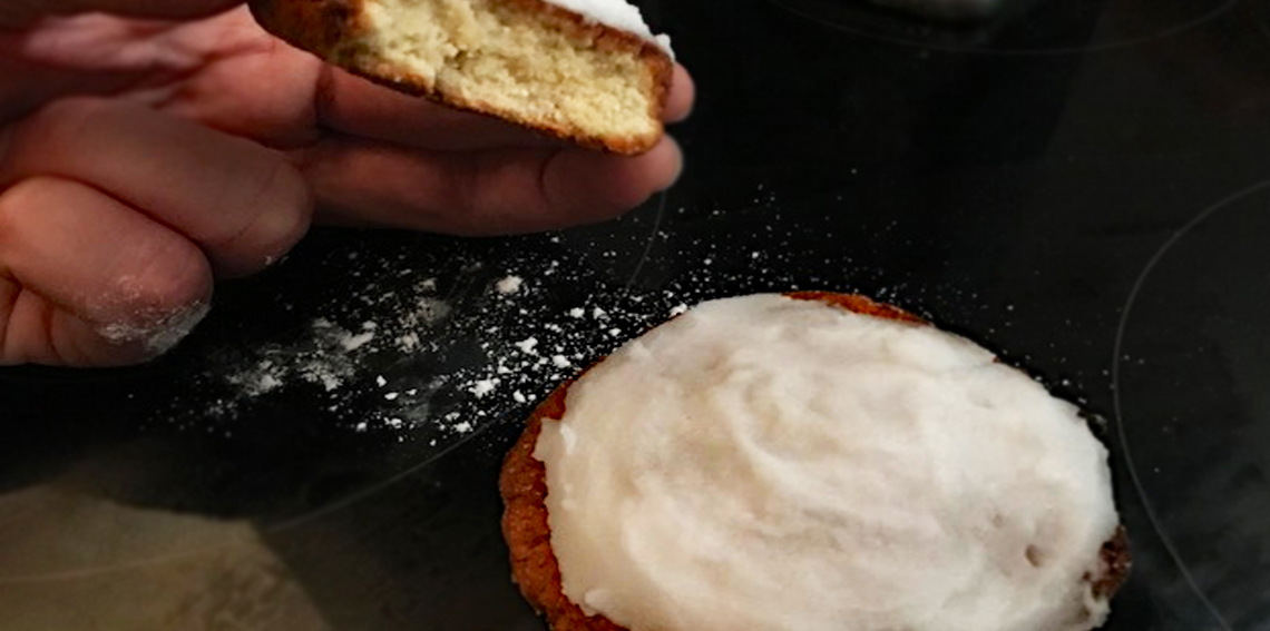 Rezept: Zuckerfreie Amerikaner (wie vom Bäckerwagen) Rezept: Zuckerfreie Amerikaner (wie vom Bäckerwagen)