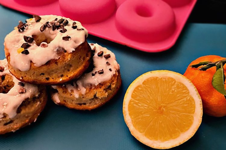 Low Carb Donuts mit Zitronenguss