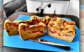 Erdbeerkuchen Kokos Vanille ohne Getreidemehl und Zucker